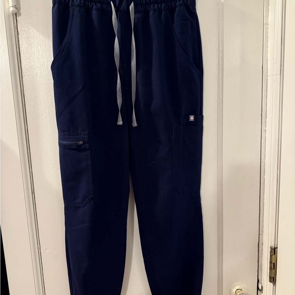 Figs Women's Navy Ankle Pants
